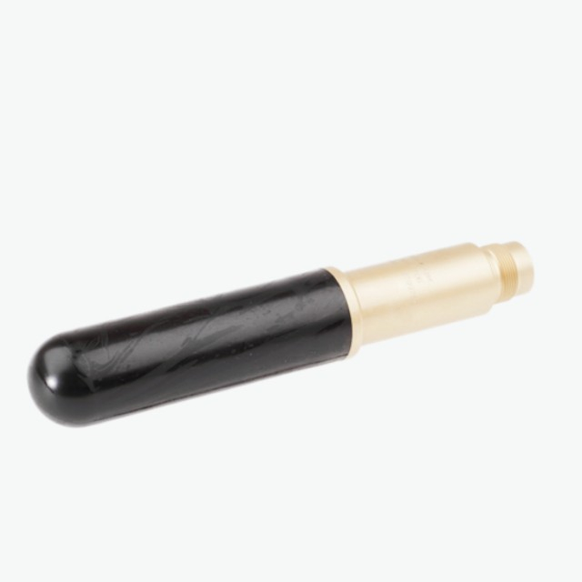 Wide-range Low-noise Hydrophone with Preamplifier for Ultrasonic Measurements
