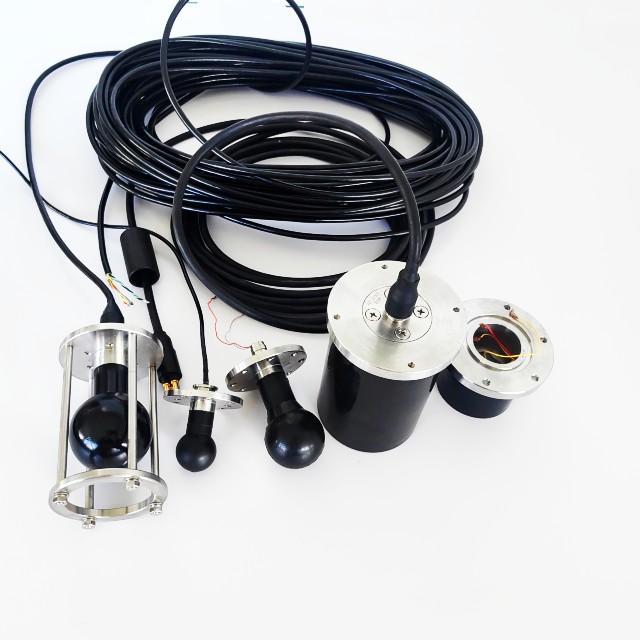 Research on The Low Frequency Curved Hydrophone
